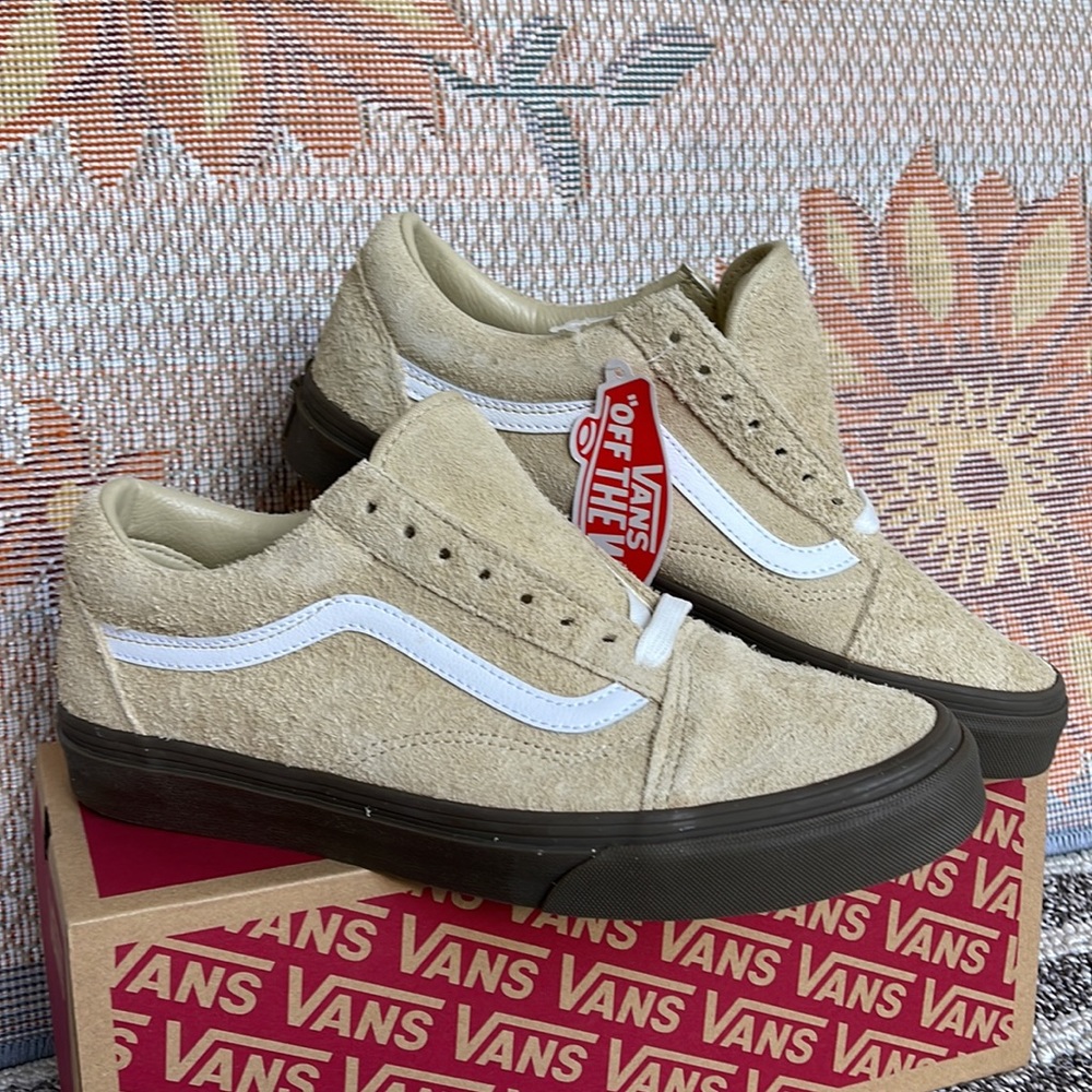 Vans Men’s Old Skool
Hairy Suede Khaki
VN0005UAKHK
Sneakers - Picture 7 of 16